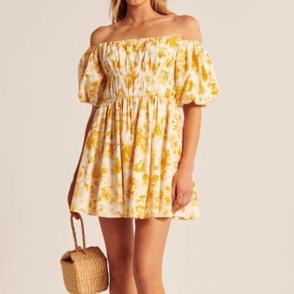 Abercrombie & Fitch Dresses & Skirts - Abercrombie & Fitch Dress Off-The-Shoulder Floral Mini Dress Size Small